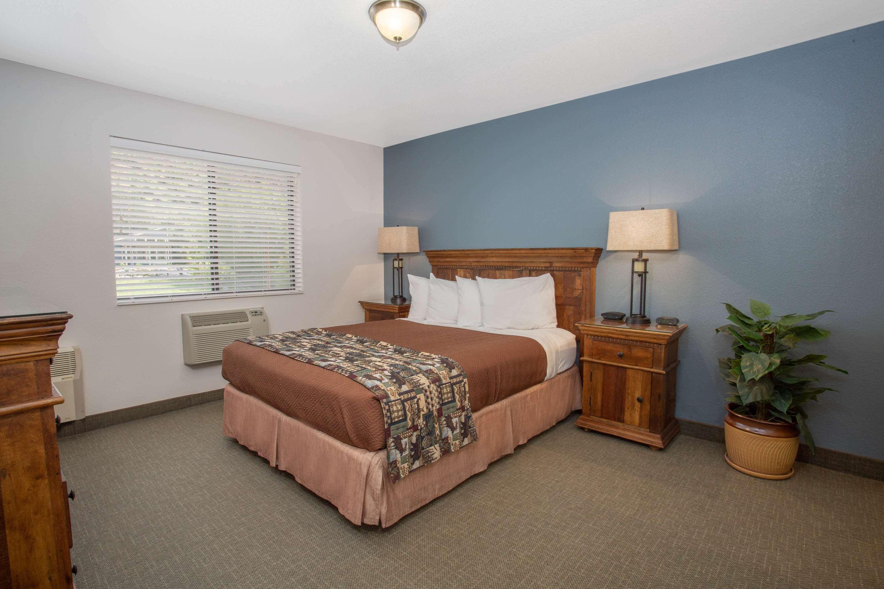 Travelodge By Wyndham Gardiner Yellowstone Park North Entr Bagian luar foto