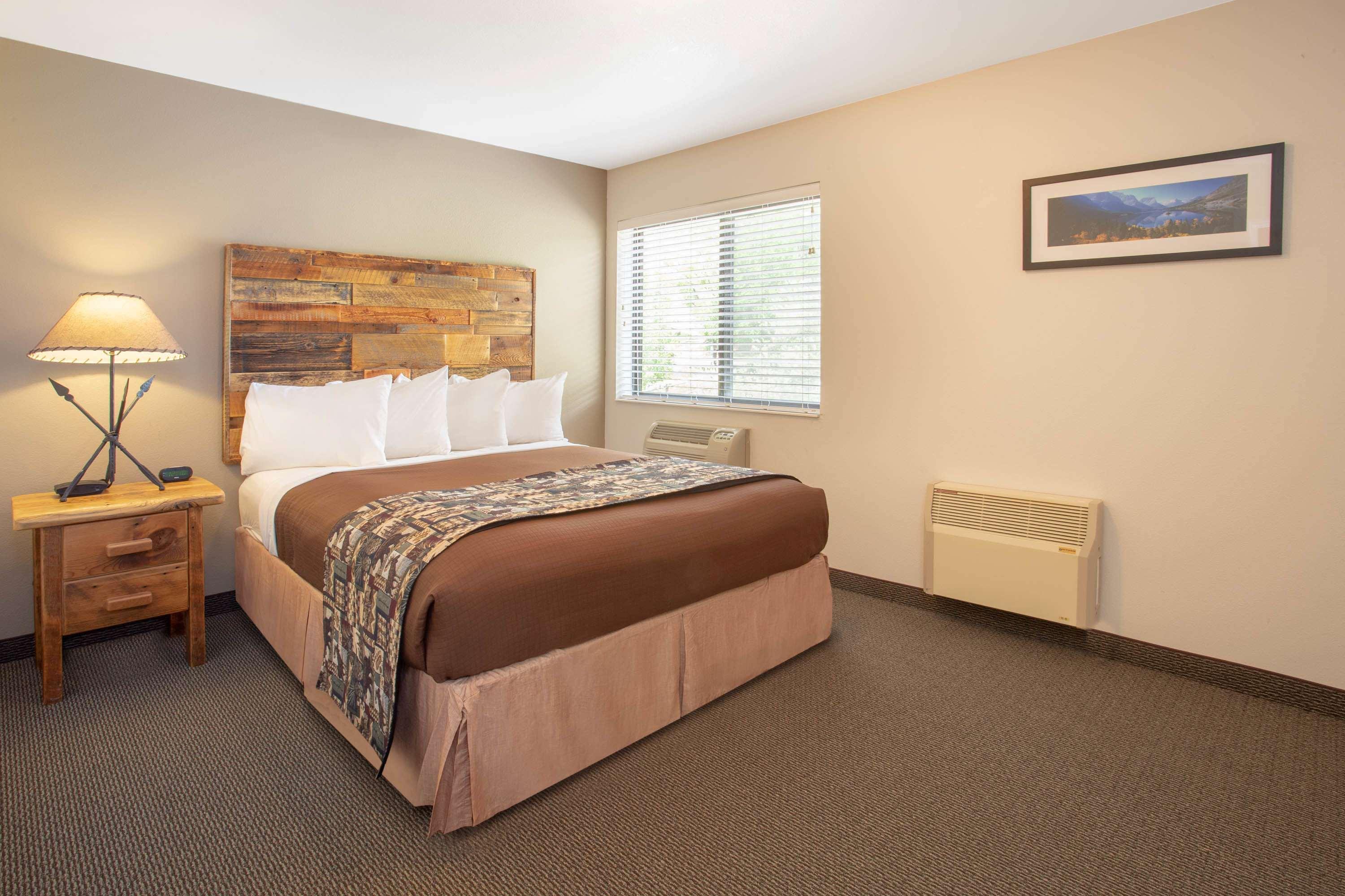 Travelodge By Wyndham Gardiner Yellowstone Park North Entr Bagian luar foto