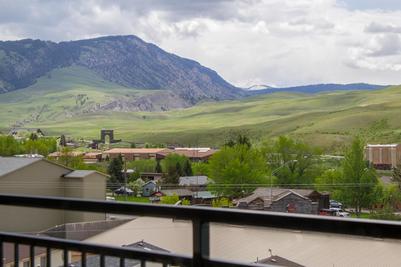 Travelodge By Wyndham Gardiner Yellowstone Park North Entr Bagian luar foto