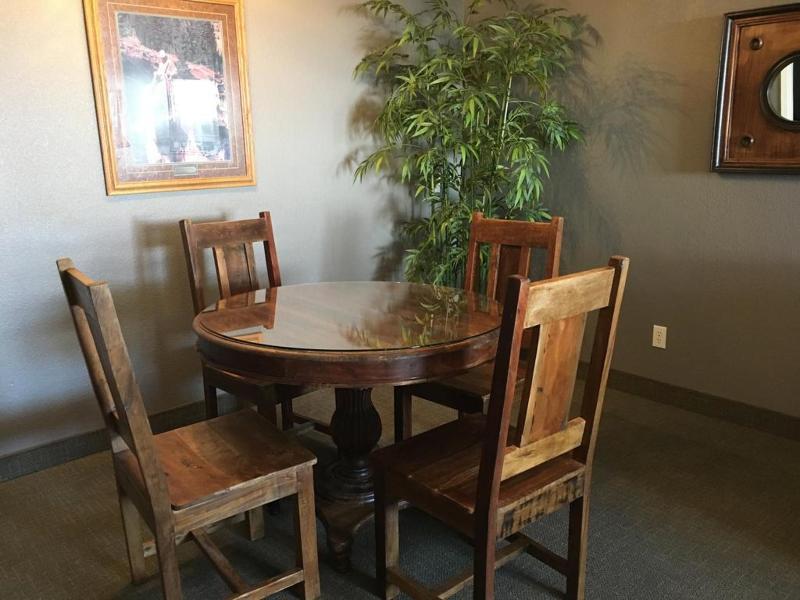 Travelodge By Wyndham Gardiner Yellowstone Park North Entr Bagian luar foto